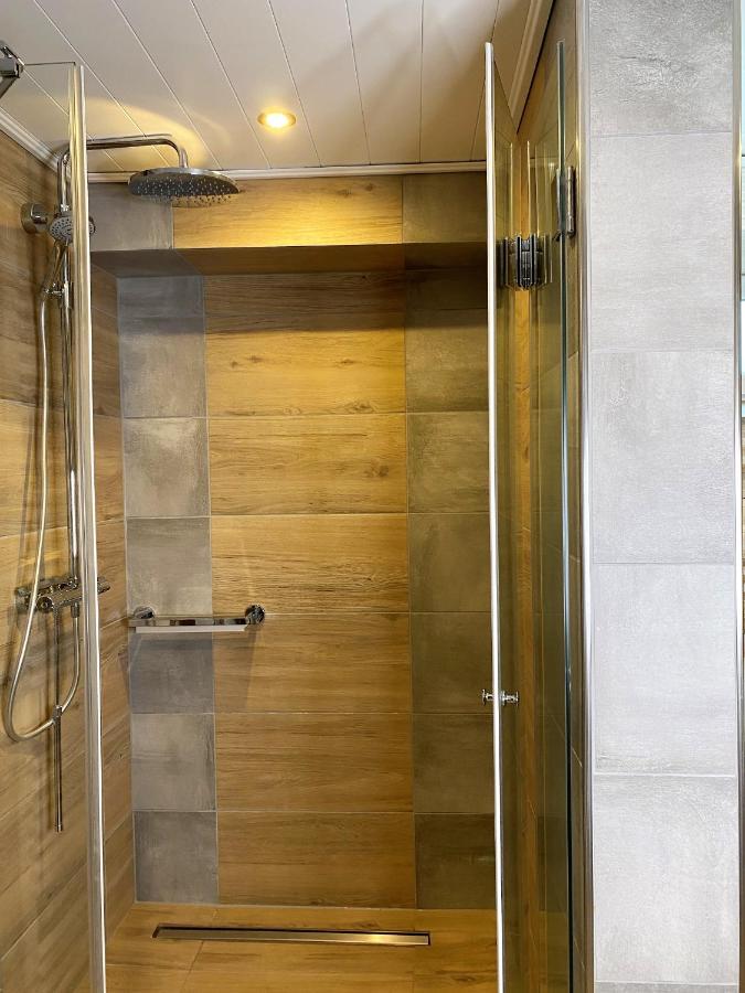 Apartment 70 M2 Souterrain In Stadtnähe Mit 2 Bädern Und Ev Lademöglichkeit Niestetal